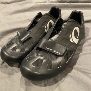 Pearl iZumi Cycling Shoes Size 41 (Women’s 8)